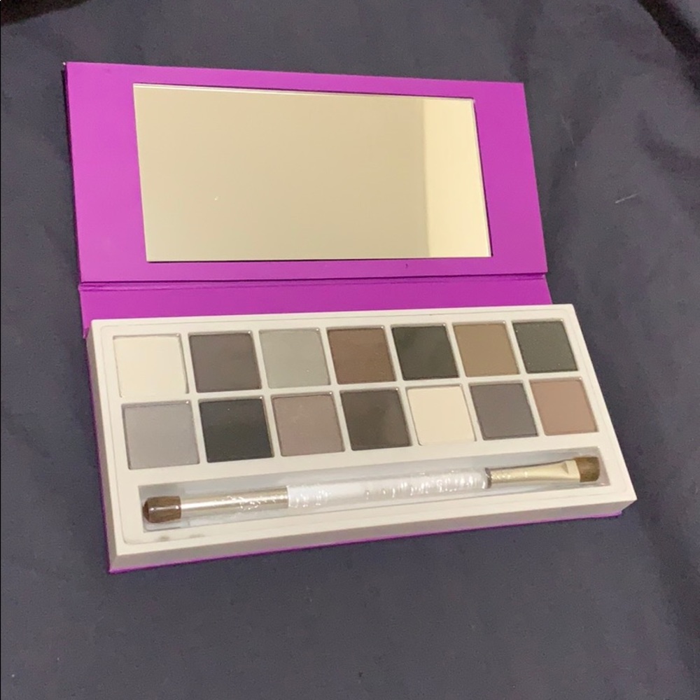 Clinique Eyeshadow Palette
